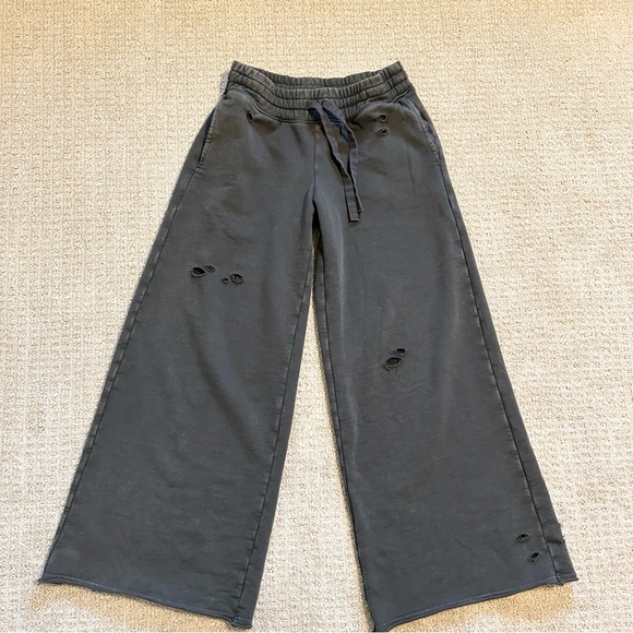 Aerie Skater Wide Leg Sweatpants Size Small - Picture 5 of 15